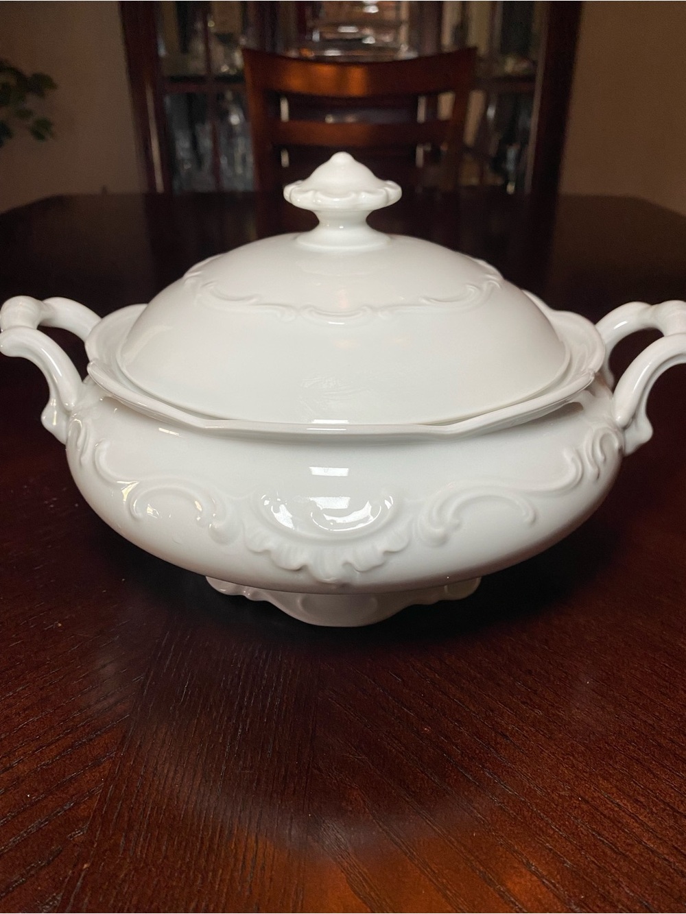Schumann Bavaria White Elegance Porcelain Tureen Embossed Floral Motif lidded